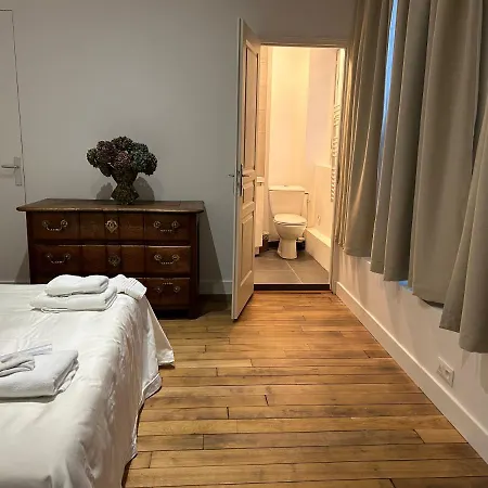 Les Hortensias Apartment